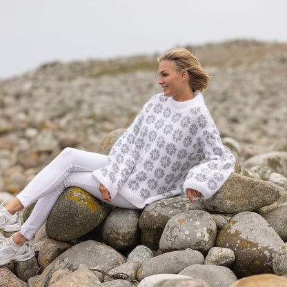 Strikk The Look: Blome-genser
