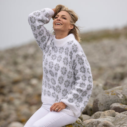 Strikk The Look: Blome-genser