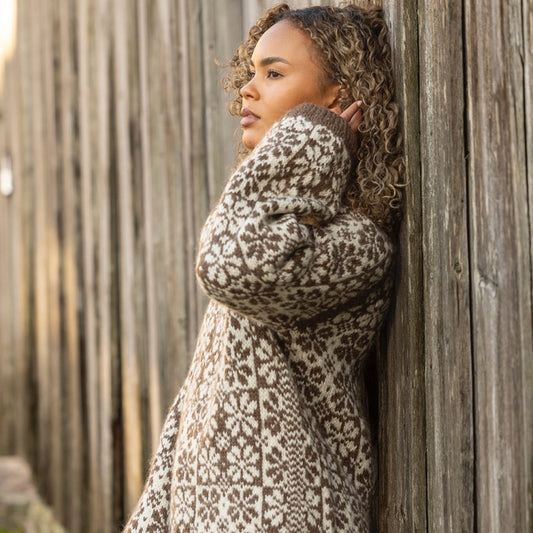 Strikk The Look: Blomstølen-genser brun