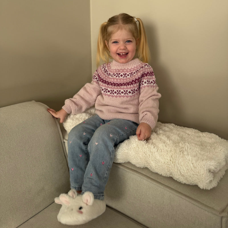 Strikk The Look: Ester-genser pudderrosa