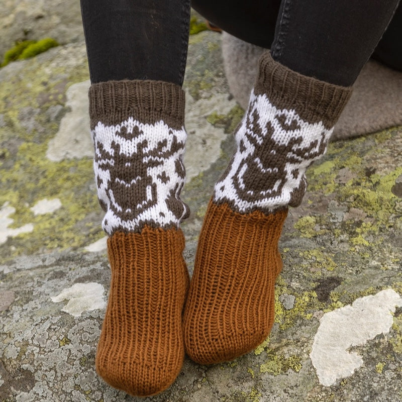 Strikk the Look: Hjorte-sokker brun