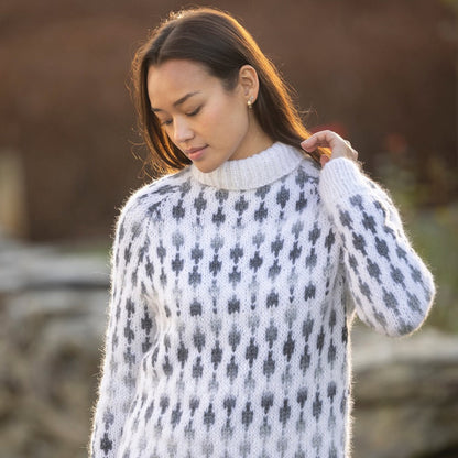 Strikk The Look: Livea-genser hvit/grå