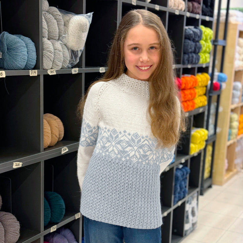 Strikk The Look: Lysefjord-genser, barn, pudderblå