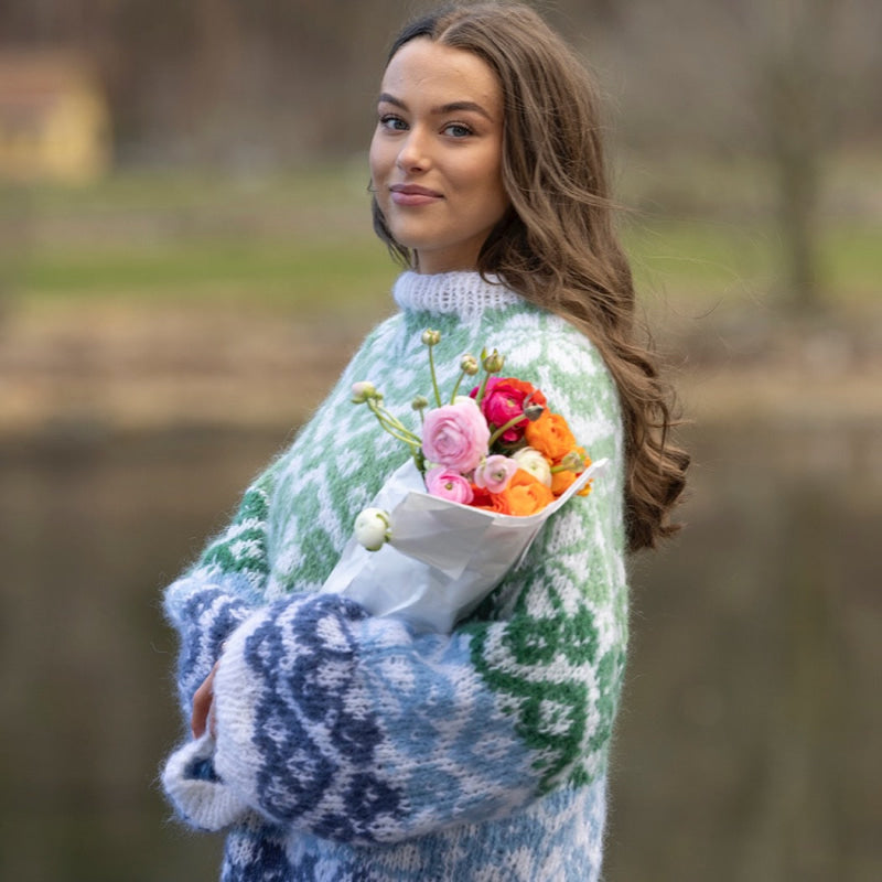 Strikk The Look: Irja-genser blå/grønn