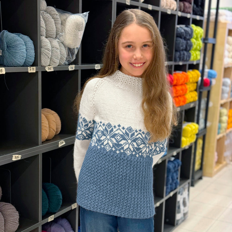 Strikk The Look: Lysefjord-genser, barn, lys denim