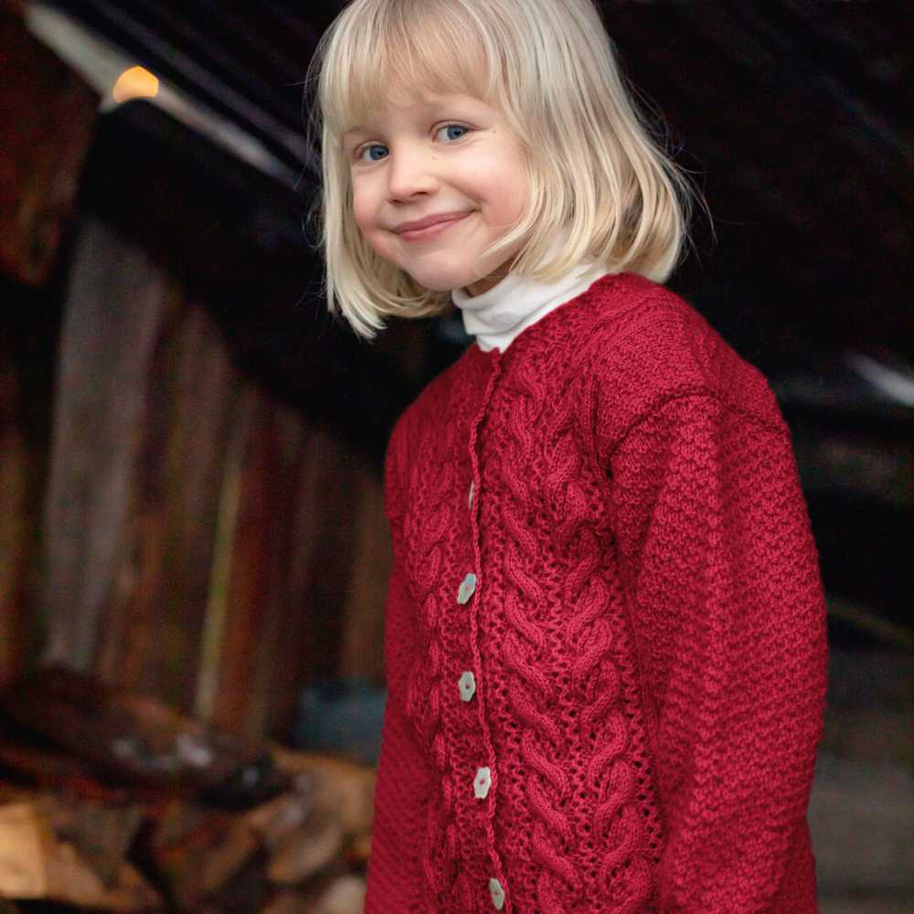 Strikk The Look: Rilja cardigan barn rød