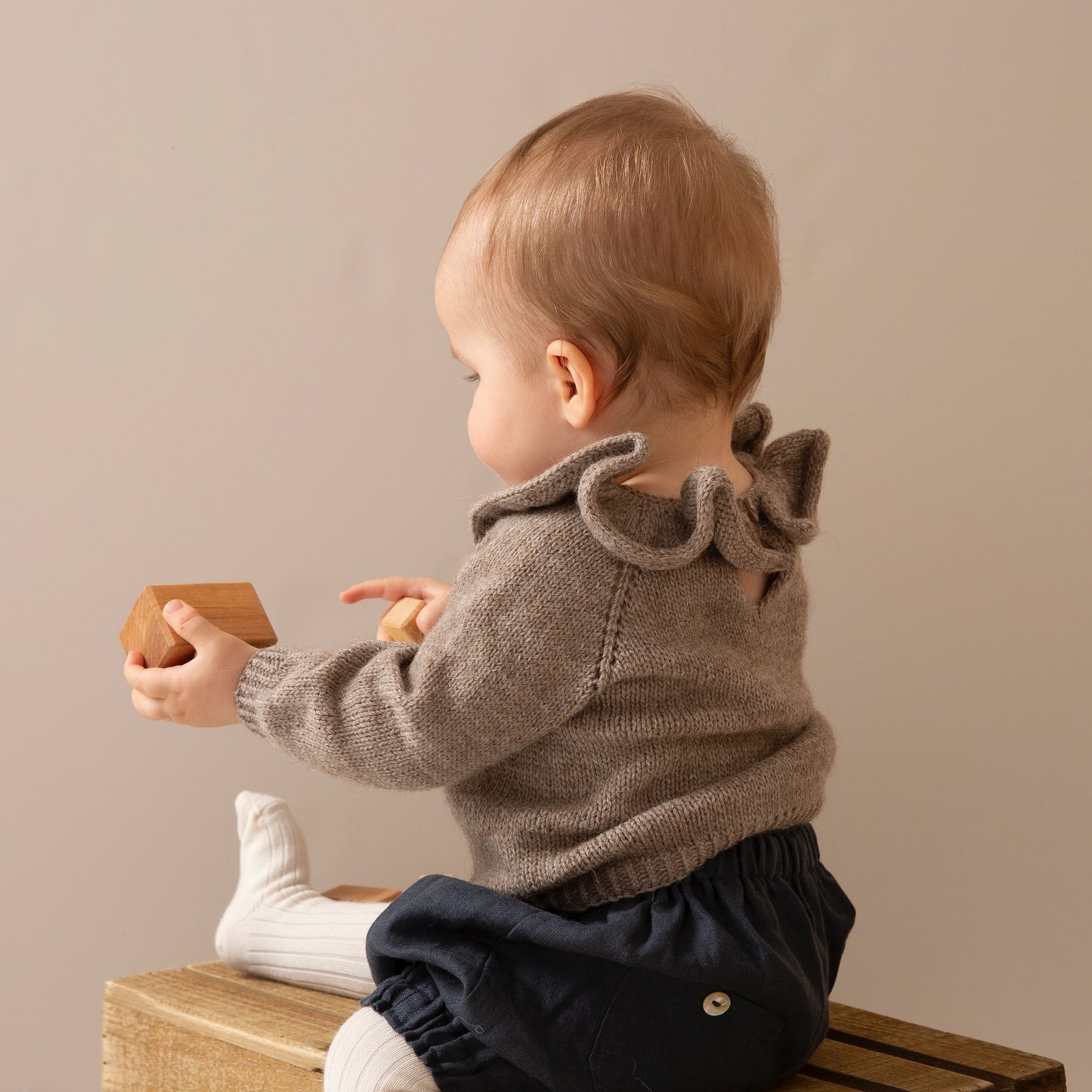 Strikk The Look: Otelie-genser barn lys brun