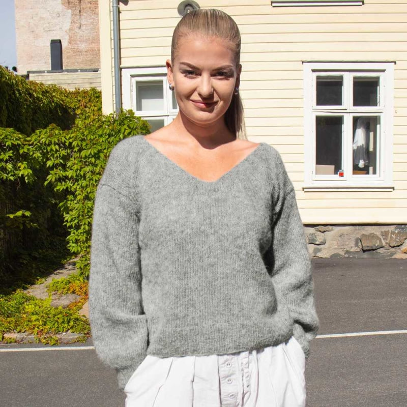 Strikk The Look: Amanda-genser lys gråmelert
