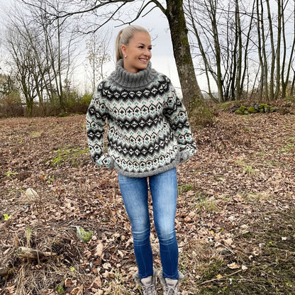 Strikk the Look: Drifa-genser dame lys grå/ vårgrønn