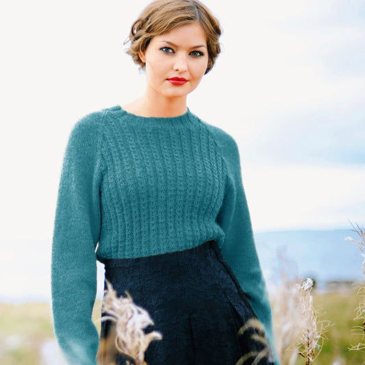 Strikk The Look: Augusta-genser med raglanfelling petrol