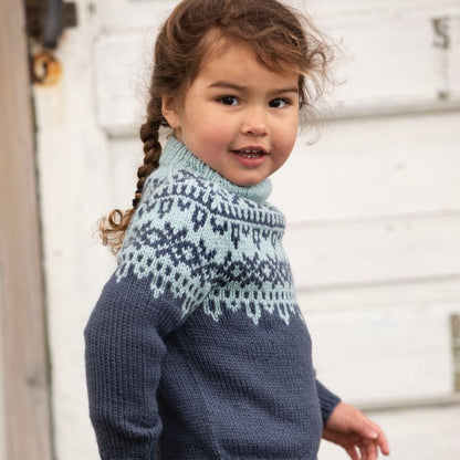 Strikk The Look: Krus-genser barn jeansblå