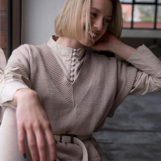 Strikk The Look: Léonie vest pudderbeige