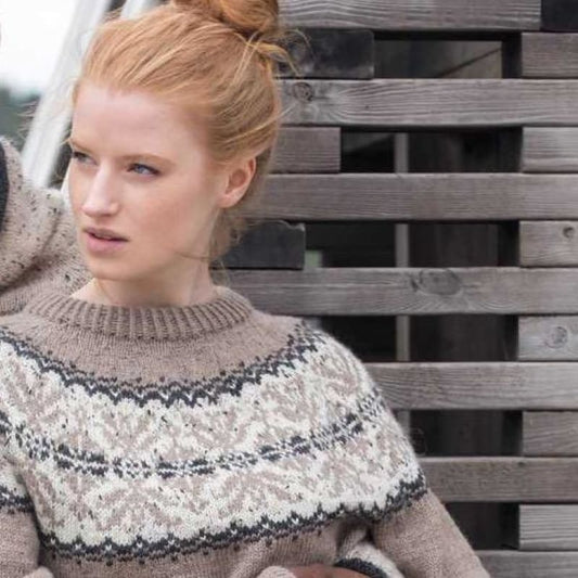 Strikk The Look: Maria-genser lys brun