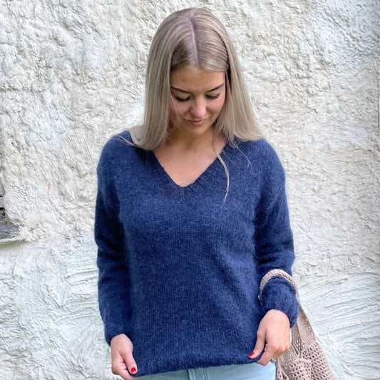 Strikk The Look: Mot-genser indigo