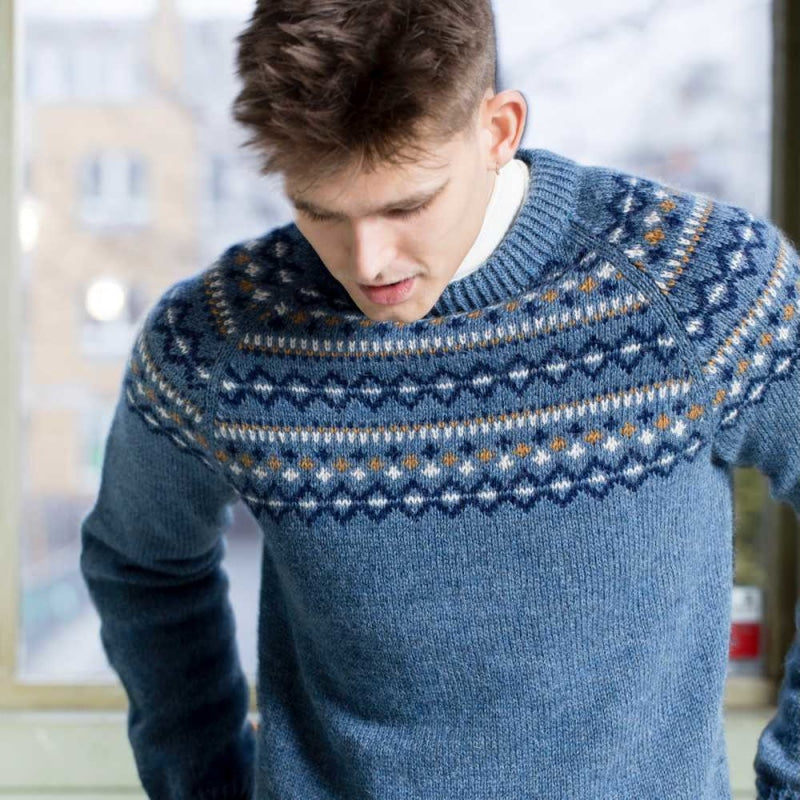Strikk The Look: Oder-genser denim (Lanolin-ull)