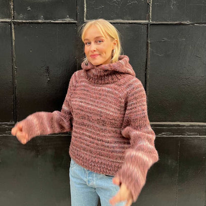 Strikk The Look: Øyunn balaklava-genser brunrød