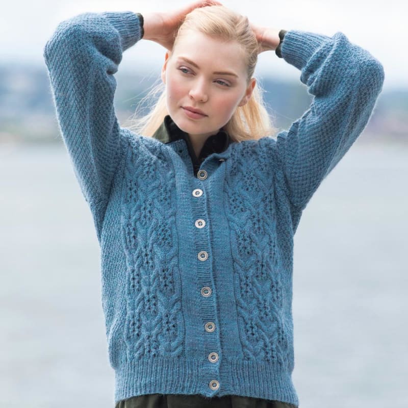 Strikk The Look: Paula-cardigan lys denim