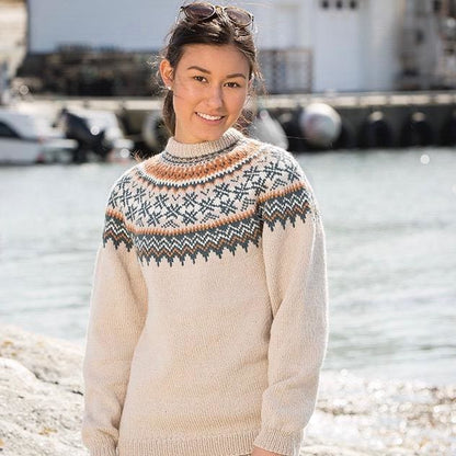 Strikk The Look: Sandfarget Fryd-genser og skjørt