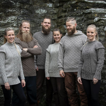 Strikk The Look: Sif-vikinggenser lys grå