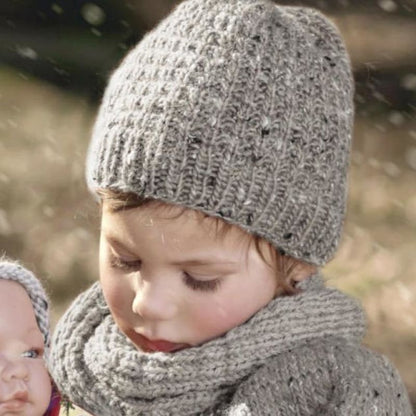 Strikk The Look: Smånisse lue og hals barn grå