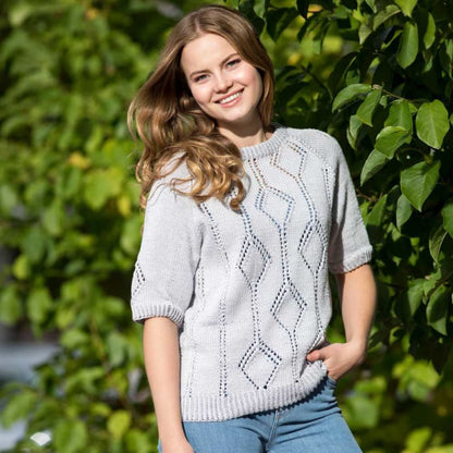 Strikk The Look: Solrun-genser sølvgrå