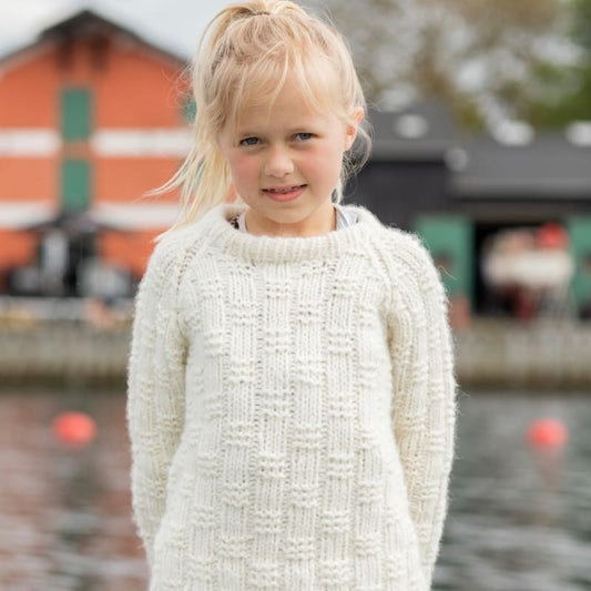 Strikk The Look: Stella-genser barn natur