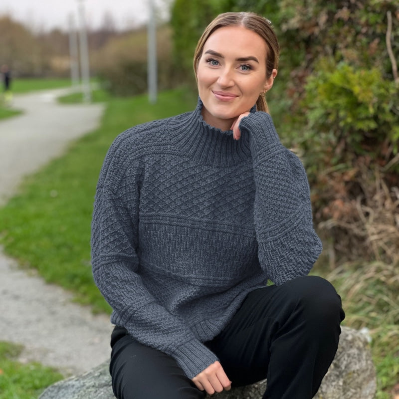 Strikk The Look: Stine-genser mørk gråblå