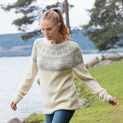 Strikk The Look: Symre-genser natur