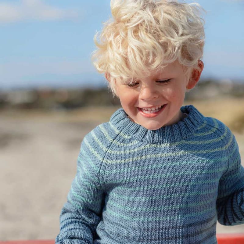 Strikk The Look: Ymre-genser barn jeansblå